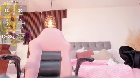 Snapshot of sweet_alicee__ chatting on 03/07/26, 10:56 Alice online show from 03/07/26, 10:56