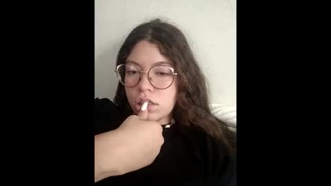Snapshot of sweet_alicee__ chatting on 03/19/26, 06:12 Alice online show from 03/19/26, 06:12