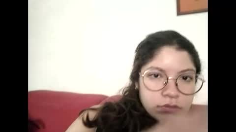 Snapshot of sweet_alicee__ chatting on 03/22/26, 11:35 Alice online show from 03/22/26, 11:35