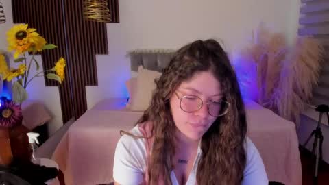 Snapshot of sweet_alicee__ chatting on 04/13/26, 07:41 Alice online show from 04/13/26, 07:41