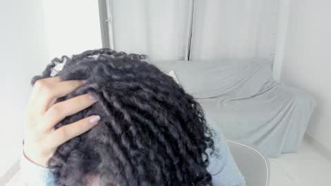 Anie online show from 02/02/25, 06:04