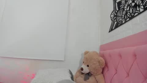 Ashley online show from 12/20/24, 06:24