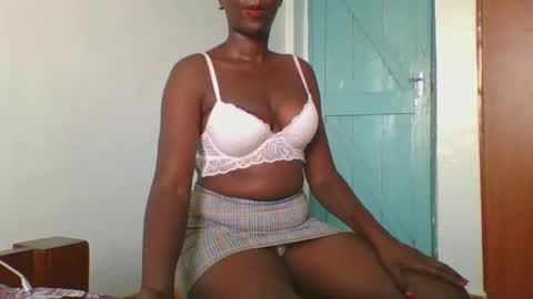 bella online show from 01/12/25, 10:45