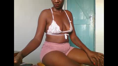 bella online show from 01/13/25, 08:37