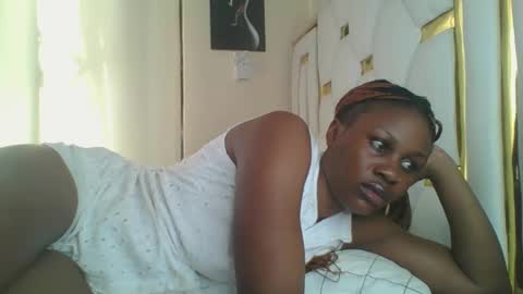 Lavie online show from 01/12/25, 01:48