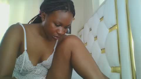 Lavie online show from 02/19/25, 02:01