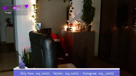 Tutti  online show from 12/21/25, 01:02