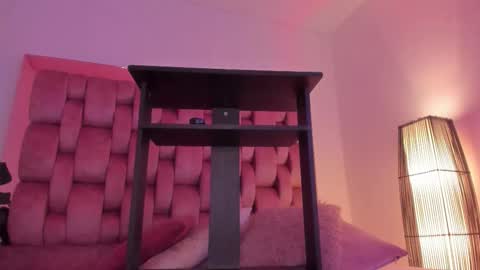 Snapshot of sweet_booty1 chatting on 11/24/25, 12:16 Chelsy online show from 11/24/25, 12:16