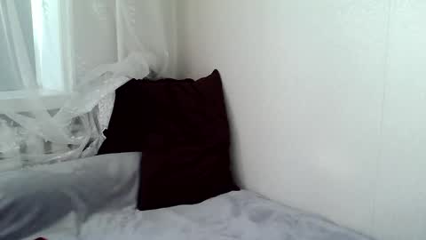 Snapshot of sweet_boy06 chatting on 01/18/26, 10:19 Sweet boy06 online show from 01/18/26, 10:19