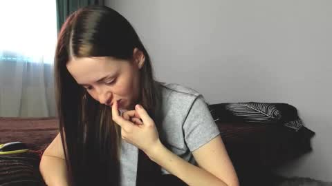 Snapshot of sweet_bun__ chatting on 03/09/26, 01:48 Christina online show from 03/09/26, 01:48