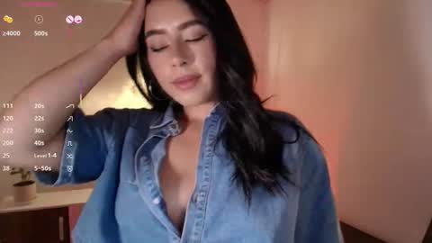 Camila online show from 06/18/26, 11:31