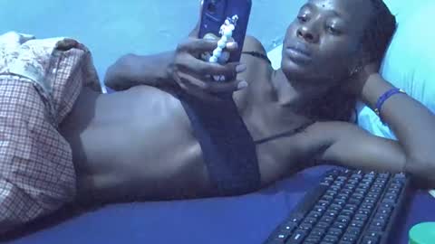 sweet_candie01 online show from 05/06/26, 04:01