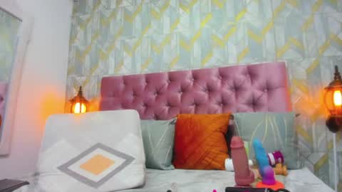 sweet_candy_sex1 online show from 06/25/26, 05:12