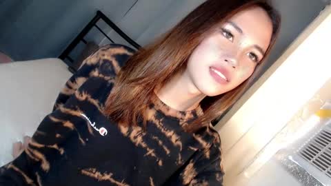 Snapshot of sweet_cassy12 chatting on 05/11/26, 05:35 sweet_cassy12 online show from 05/11/26, 05:35
