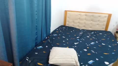 sweet_cassyxx online show from 07/09/26, 10:30
