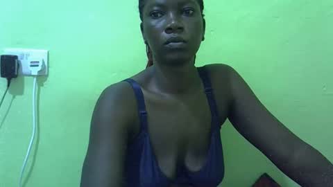 Snapshot of sweet_cherie1 chatting on 04/20/26, 07:33 sweet_cherie1 online show from 04/20/26, 07:33