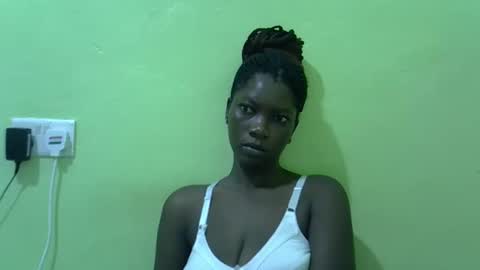 Snapshot of sweet_cherie1 chatting on 04/26/26, 05:38 sweet_cherie1 online show from 04/26/26, 05:38
