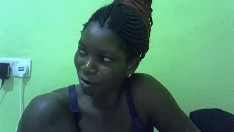 Snapshot of sweet_cherie1 chatting on 04/28/26, 06:46 sweet_cherie1 online show from 04/28/26, 06:46