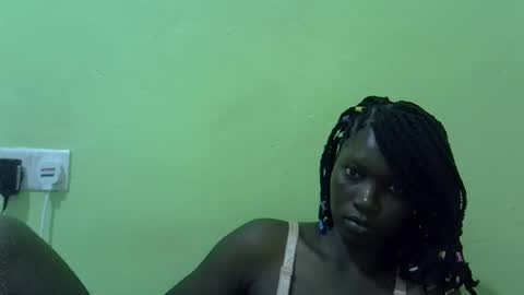 Snapshot of sweet_cherie1 chatting on 04/30/26, 04:13 sweet_cherie1 online show from 04/30/26, 04:13