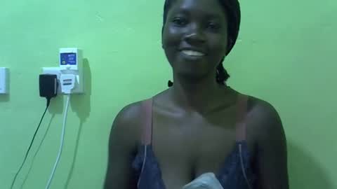 Snapshot of sweet_cherie1 chatting on 05/16/26, 07:49 sweet_cherie1 online show from 05/16/26, 07:49