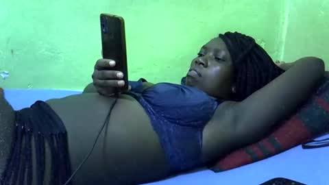 Snapshot of sweet_cherie1 chatting on 05/25/26, 06:36 sweet_cherie1 online show from 05/25/26, 06:36