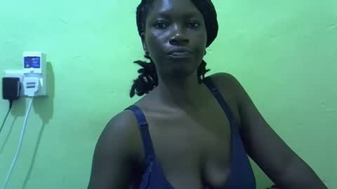 Snapshot of sweet_cherie1 chatting on 05/26/26, 06:48 sweet_cherie1 online show from 05/26/26, 06:48