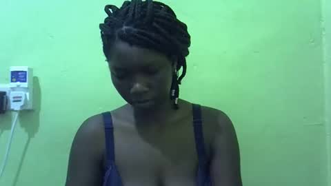 Snapshot of sweet_cherie1 chatting on 05/28/26, 07:11 sweet_cherie1 online show from 05/28/26, 07:11