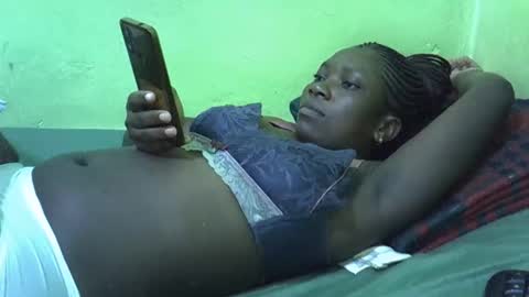 Snapshot of sweet_cherie1 chatting on 05/30/26, 04:59 sweet_cherie1 online show from 05/30/26, 04:59