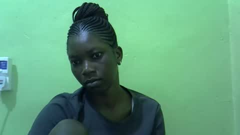 Snapshot of sweet_cherie1 chatting on 06/03/26, 05:32 sweet_cherie1 online show from 06/03/26, 05:32