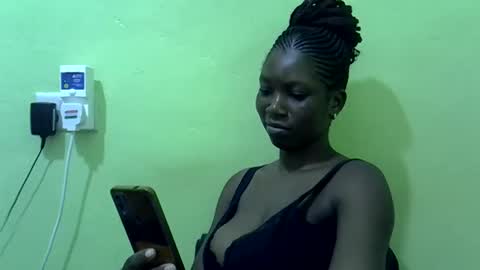 Snapshot of sweet_cherie1 chatting on 06/05/26, 06:52 sweet_cherie1 online show from 06/05/26, 06:52