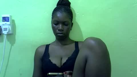 Snapshot of sweet_cherie1 chatting on 06/06/26, 06:40 sweet_cherie1 online show from 06/06/26, 06:40