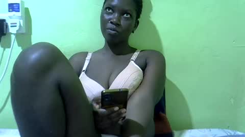 Snapshot of sweet_cherie1 chatting on 06/19/26, 07:12 sweet_cherie1 online show from 06/19/26, 07:12