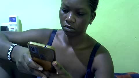 Snapshot of sweet_cherie1 chatting on 06/24/26, 04:11 sweet_cherie1 online show from 06/24/26, 04:11