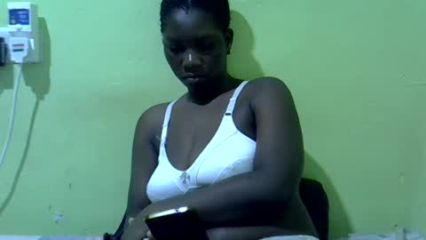Snapshot of sweet_cherie1 chatting on 06/29/26, 05:57 sweet_cherie1 online show from 06/29/26, 05:57
