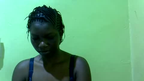 Snapshot of sweet_cherie1 chatting on 07/08/26, 03:44 sweet_cherie1 online show from 07/08/26, 03:44