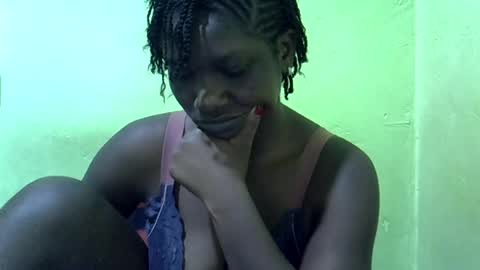 Snapshot of sweet_cherie1 chatting on 07/13/26, 07:27 sweet_cherie1 online show from 07/13/26, 07:27
