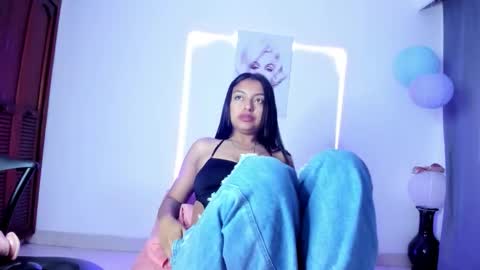 Canela online show from 10/12/25, 01:32