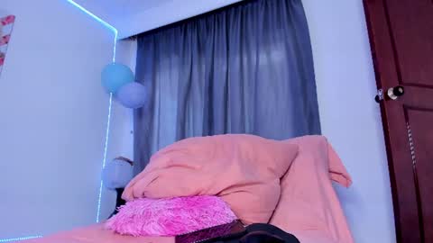 Canela online show from 07/06/26, 03:25