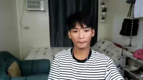 Snapshot of sweet_clarence69 chatting on 06/11/26, 03:54 CLARENCE online show from 06/11/26, 03:54