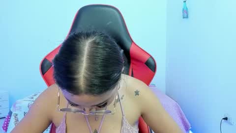 Snapshot of sweet_coral_ chatting on 03/09/26, 10:30 sweet_coral_ online show from 03/09/26, 10:30