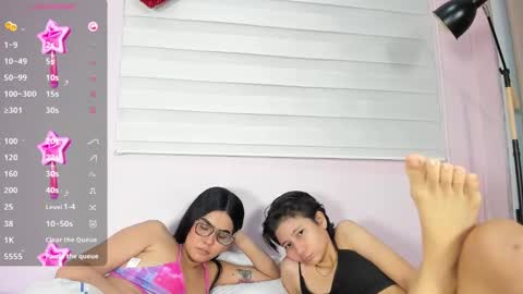 Snapshot of sweet_couples1 chatting on 01/15/25, 09:51 sweet_couples1 online show from 01/15/25, 09:51