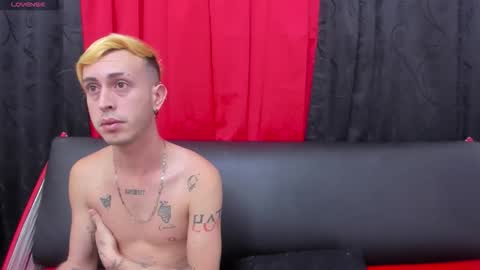 sweet_diamond__ online show from 05/18/26, 03:35