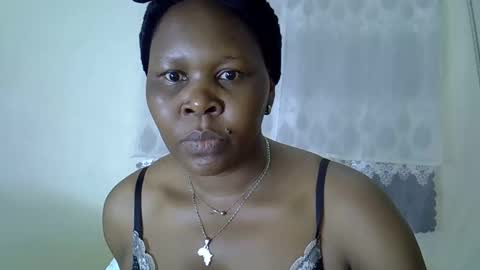 Snapshot of sweet_dori33 chatting on 04/22/26, 11:17 sweet_dori33 online show from 04/22/26, 11:17