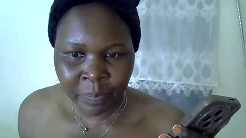 Snapshot of sweet_dori33 chatting on 05/16/26, 03:03 sweet_dori33 online show from 05/16/26, 03:03