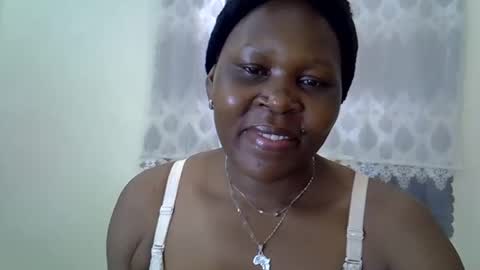 Snapshot of sweet_dori33 chatting on 05/21/26, 10:44 sweet_dori33 online show from 05/21/26, 10:44