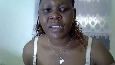 Snapshot of sweet_dori33 chatting on 06/15/26, 08:16 sweet_dori33 online show from 06/15/26, 08:16