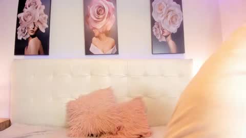 Kendra online show from 02/05/25, 12:27