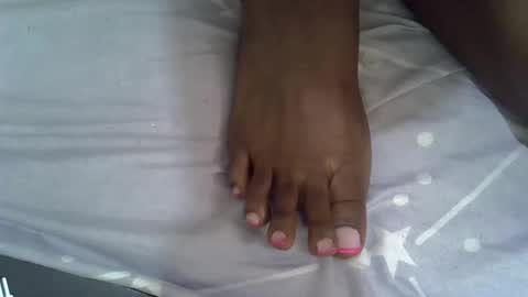 Snapshot of sweet_eldah chatting on 10/22/25, 07:41 Sweet eldah online show from 10/22/25, 07:41