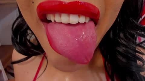 Snapshot of sweet_eliizabeth chatting on 04/06/26, 12:06 sweet_eliizabeth online show from 04/06/26, 12:06