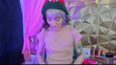  emmili  online show from 12/16/24, 12:16
